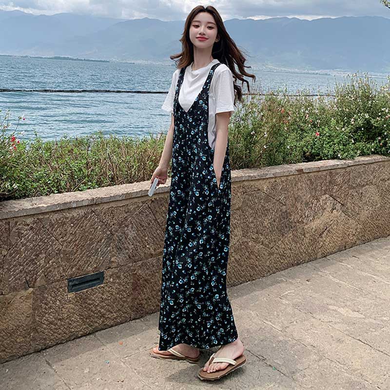 小花柄Vネックワイドサロペット
