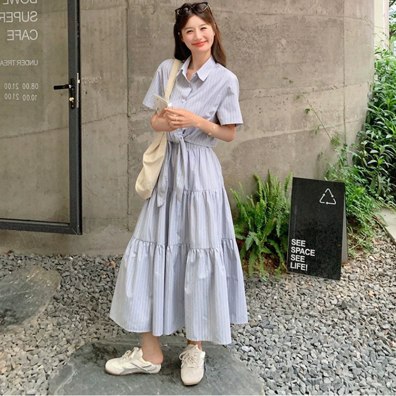ストライプシャツ×ティアードスカートセットアップ