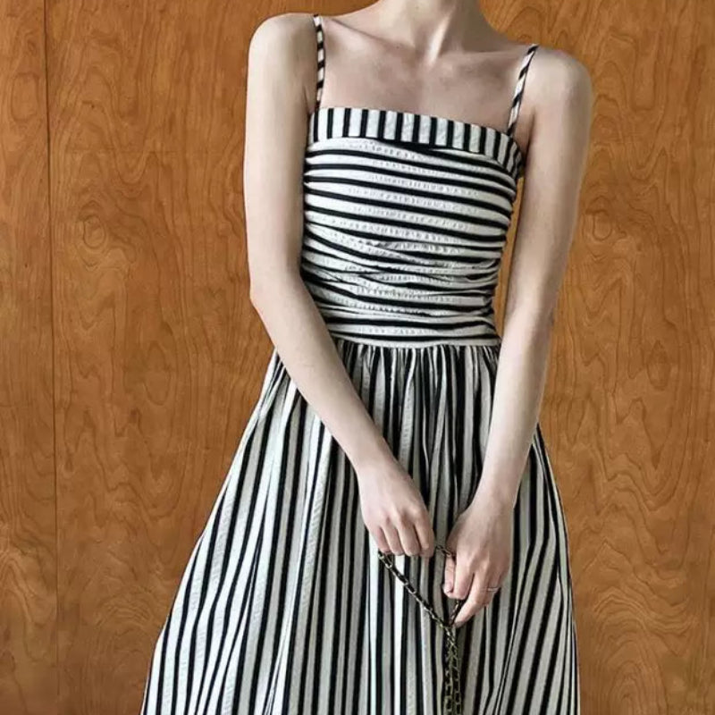 モノトーンストライプキャミソールワンピース