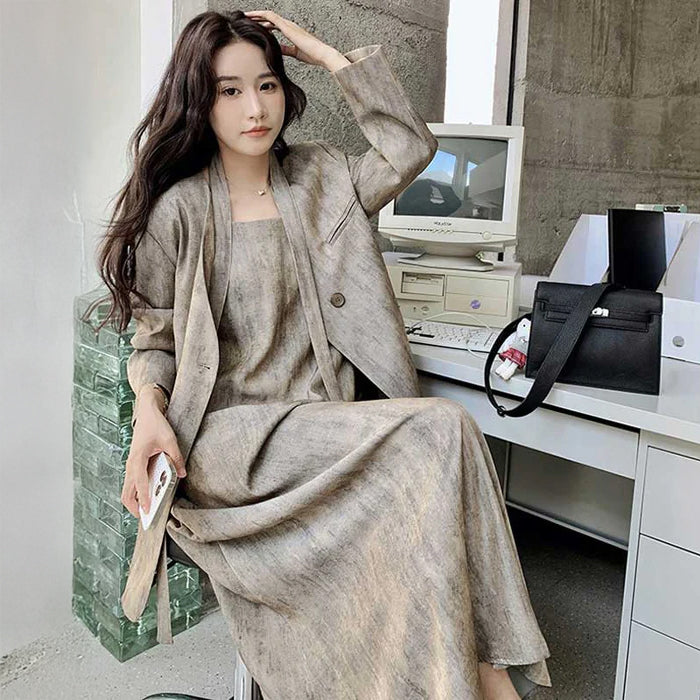 オーバーサイズジャケット×キャミソールワンピース