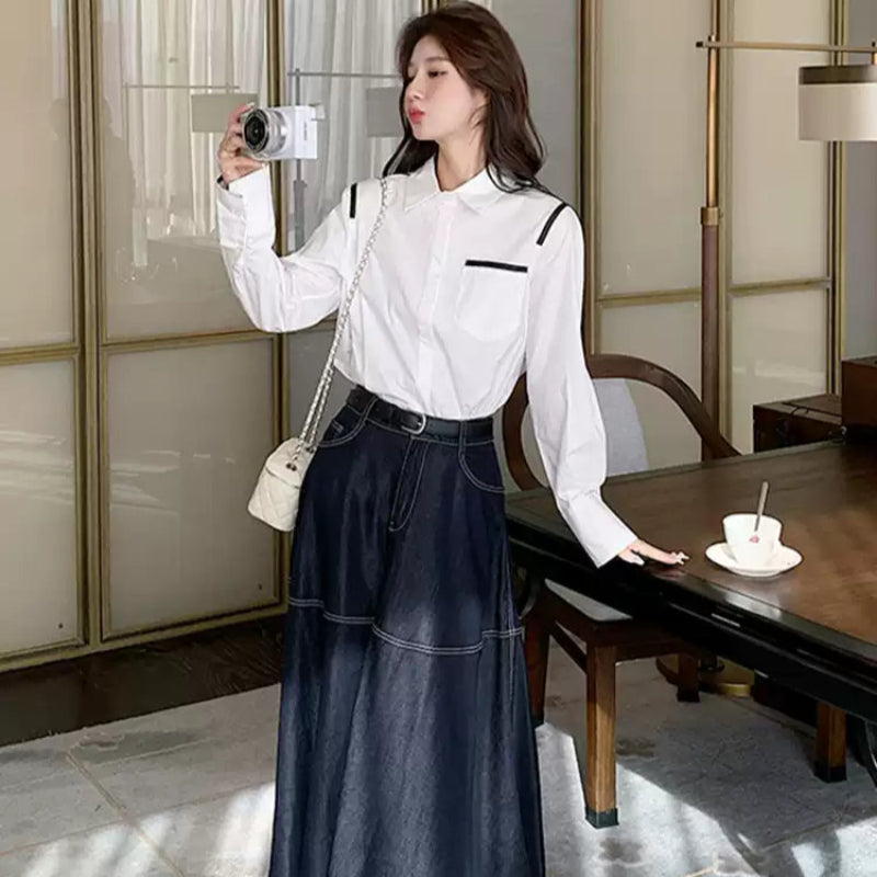 ホワイトシャツ×フレアデニムスカート