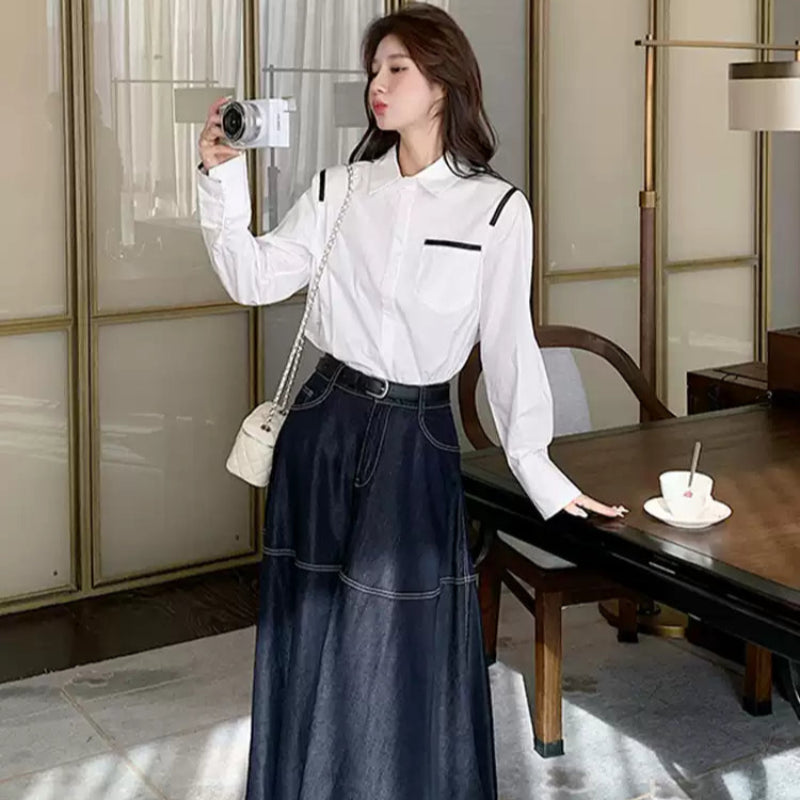 ホワイトシャツ×フレアデニムスカート