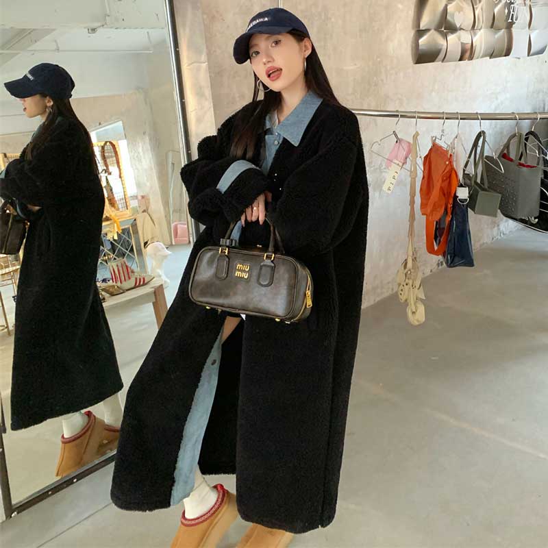 レイヤード風ボアロングコート