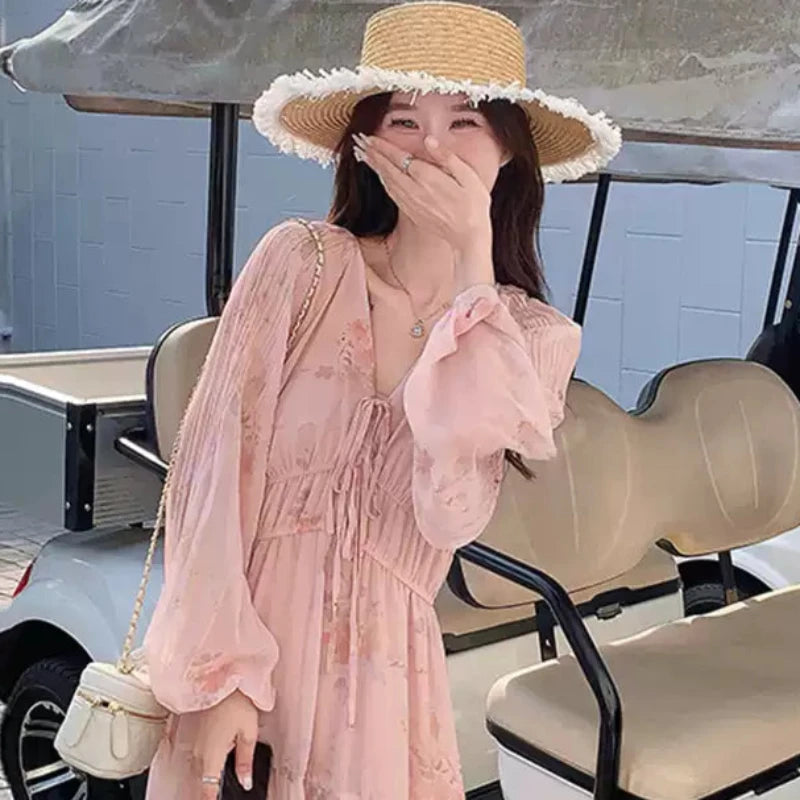 フェミニンピンクフローラルワンピース