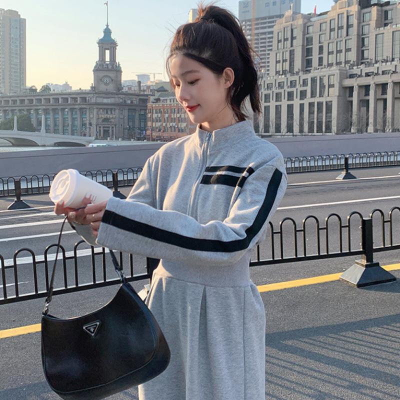 アシンメトリーラインスウェットワンピース