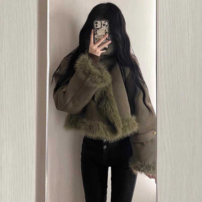 ファートリムスエードジャケット