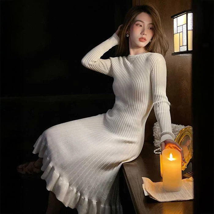 裾フリルリブニットワンピース