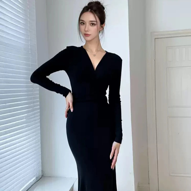 ブラックフィッシュテールドレス