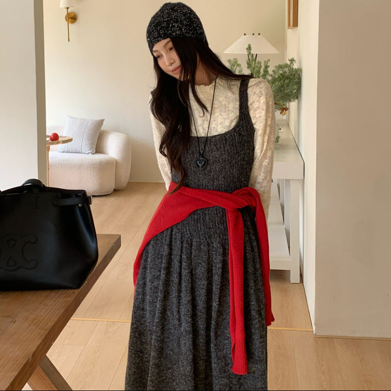 ハイネックカットソー×ニットワンピース