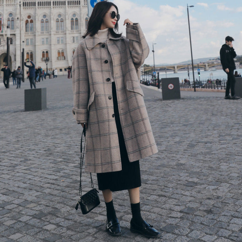 モードチェックミドル丈コート