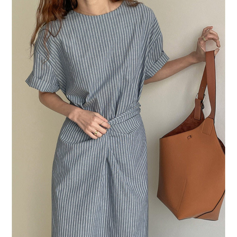 ツイストデザインストライプワンピース