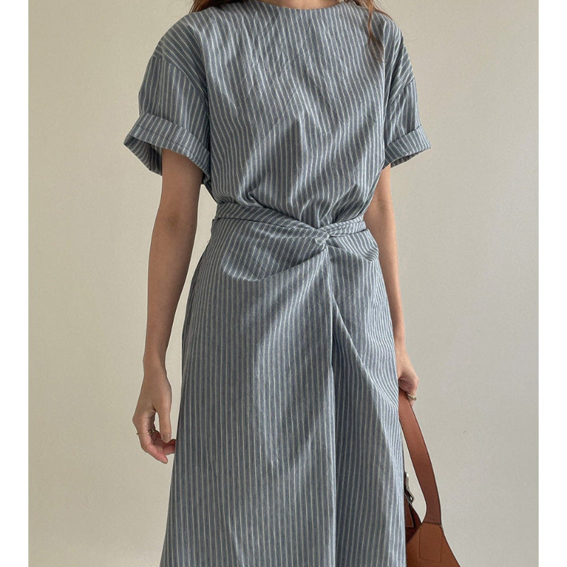 ツイストデザインストライプワンピース