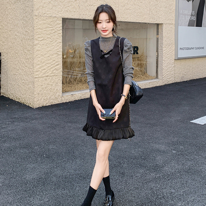 パフスリーブ×裾フリルミニワンピース