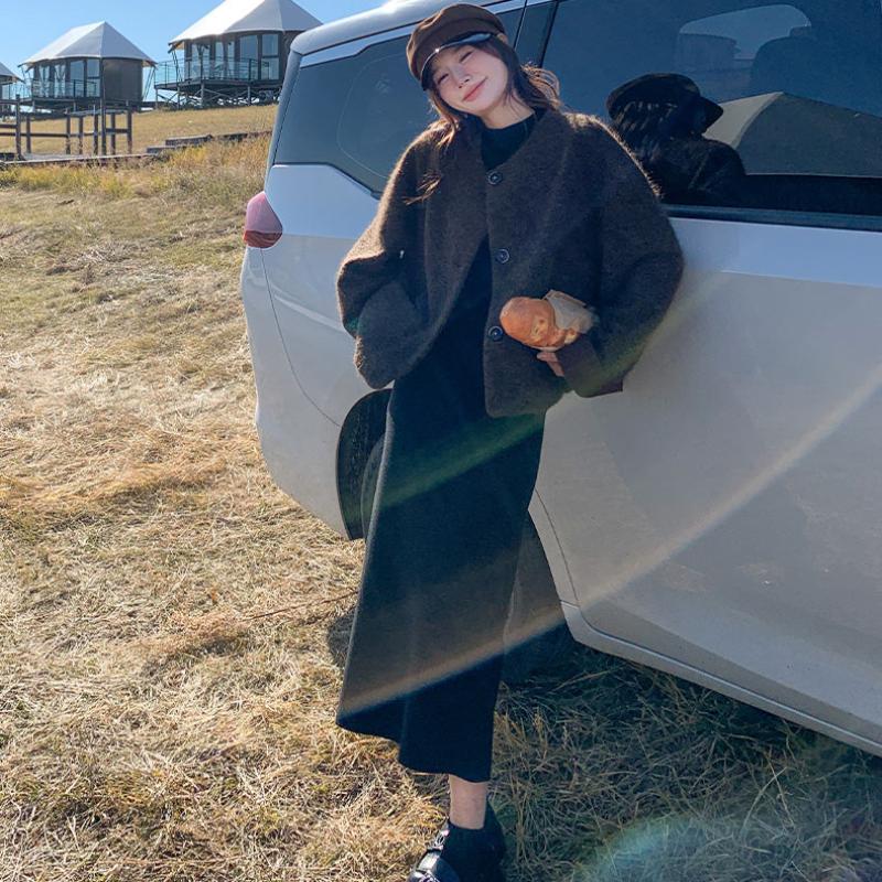 ノーカラーウールショートコート