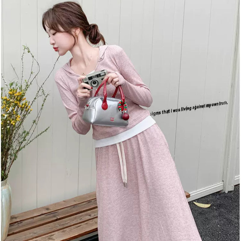 スウェットパーカー×スカートセットアップ