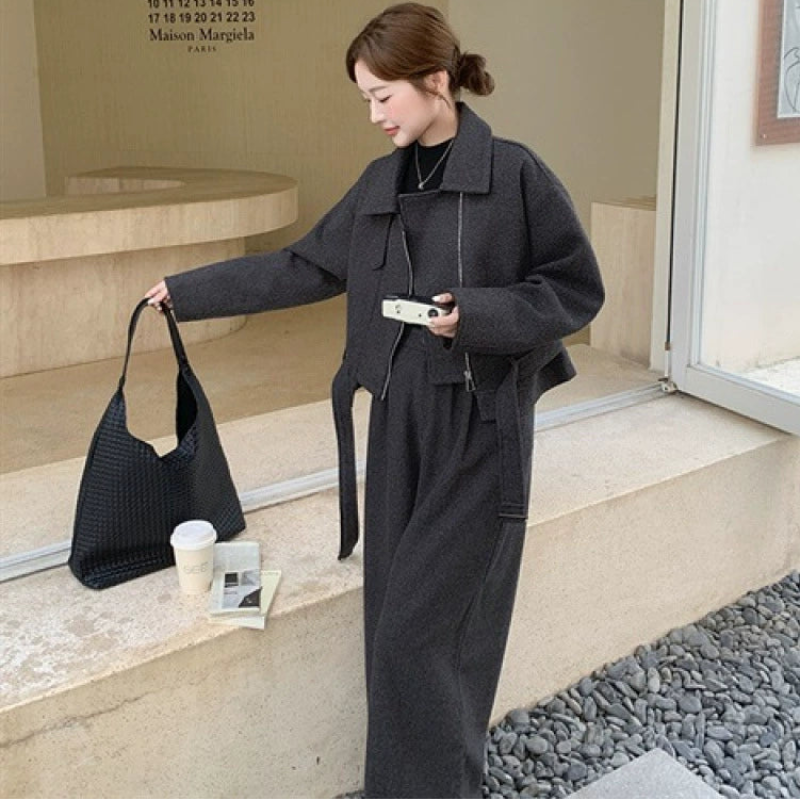 グレージャケット×ワイドパンツスーツ