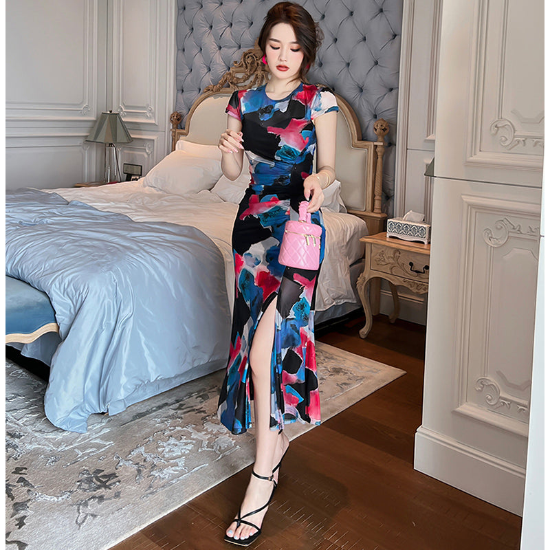 フレンチプリントスリット入りフレアスカートワンピース