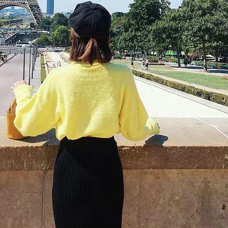 イエローカラーゆるニット×サイドスリットニットスカート