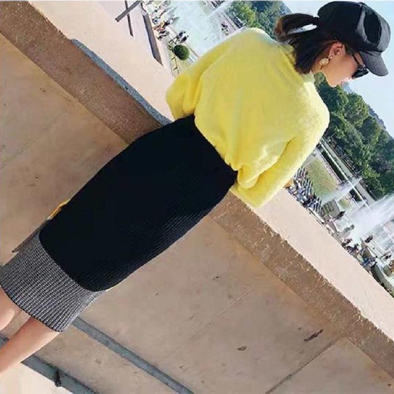 イエローカラーゆるニット×サイドスリットニットスカート