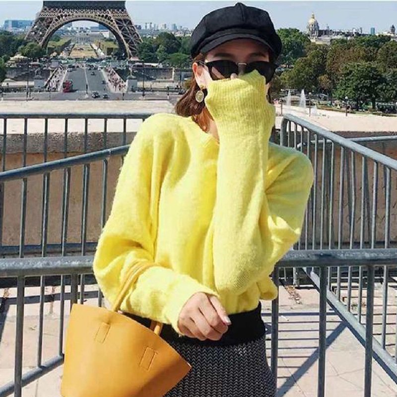 イエローカラーゆるニット×サイドスリットニットスカート