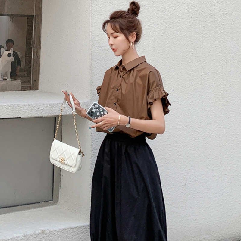 袖フリルゆるシャツ×サルエル風パンツ