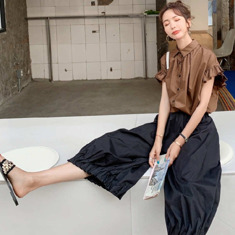 袖フリルゆるシャツ×サルエル風パンツ