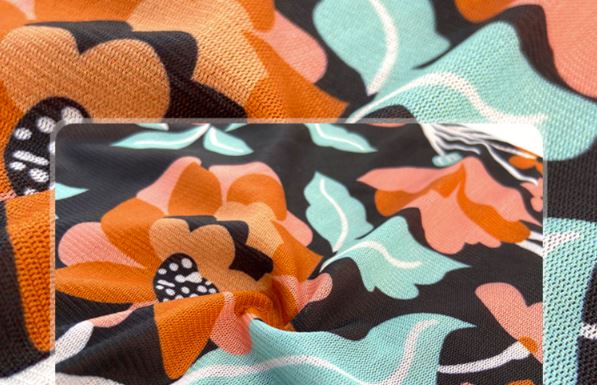 スリット入り花柄マーメイドワンピース