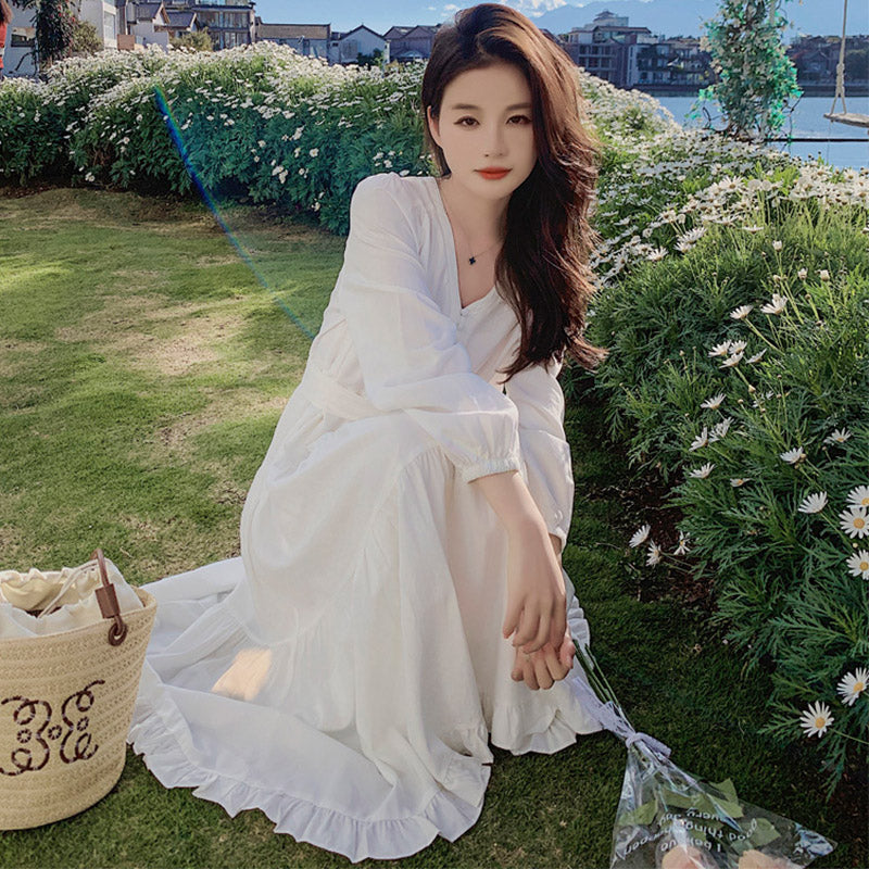 ティアードホワイトワンピース