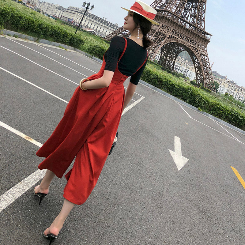 スクエアネック半端袖Tシャツ×タック入りサロペットガウチョパンツ