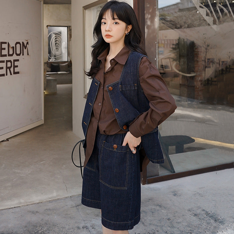 レトロデニムベスト×ミディ丈ショートパンツ