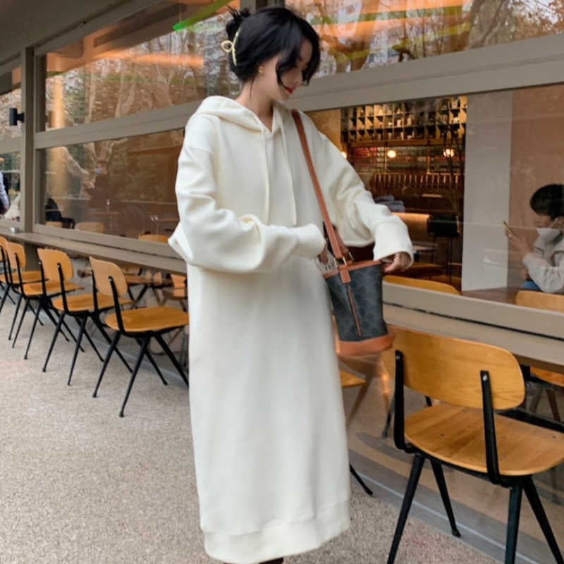 リブオーバーパーカーワンピース