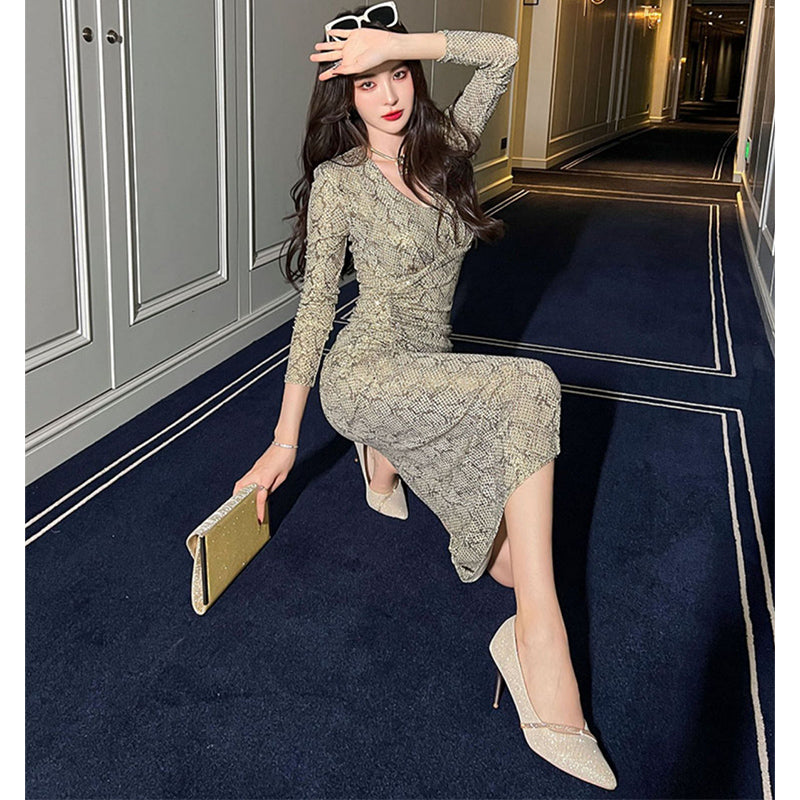 スパンコールフロントギャザーイレヘムパイソンワンピース