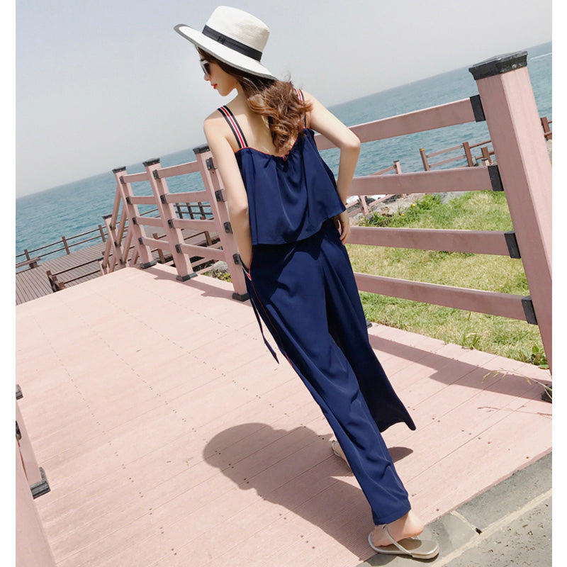 マルチストライプストラップキャミソール×サイドラインワイドパンツ