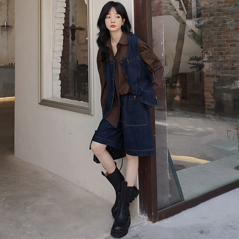 レトロデニムベスト×ミディ丈ショートパンツ