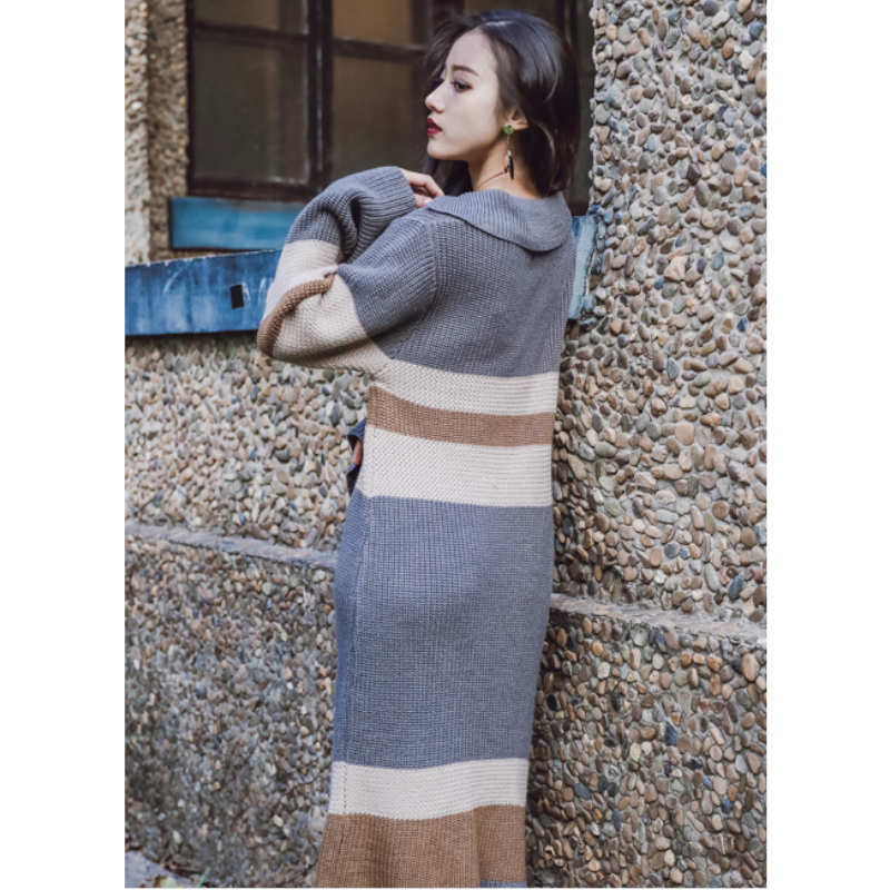 開襟マルチボーダーニットワンピース