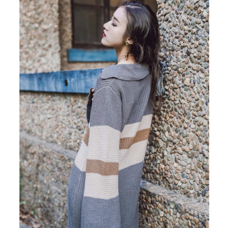 開襟マルチボーダーニットワンピース