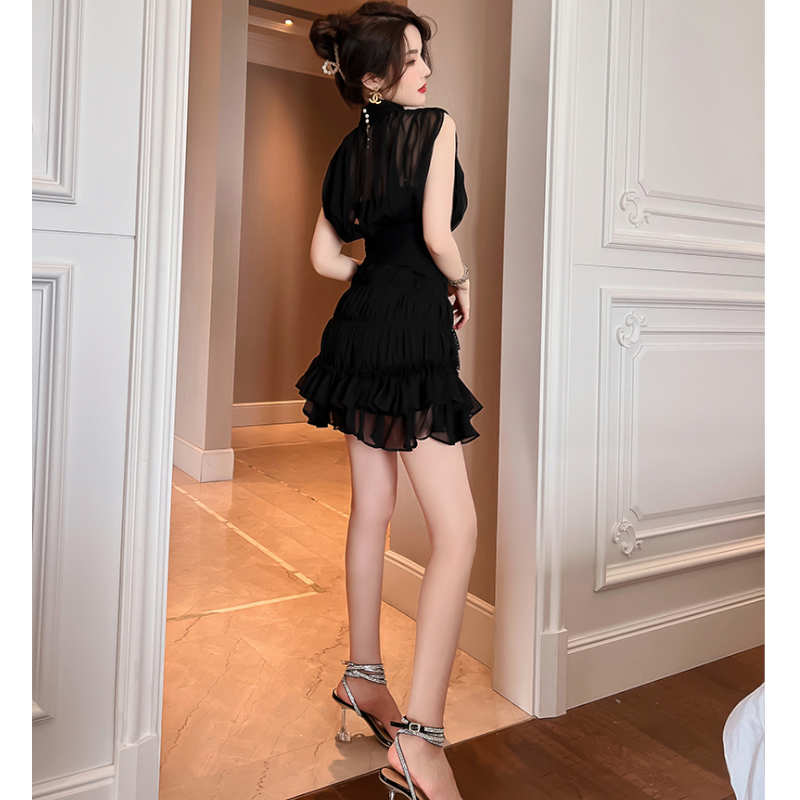 シャーリングスカートコンビシアーミニワンピース