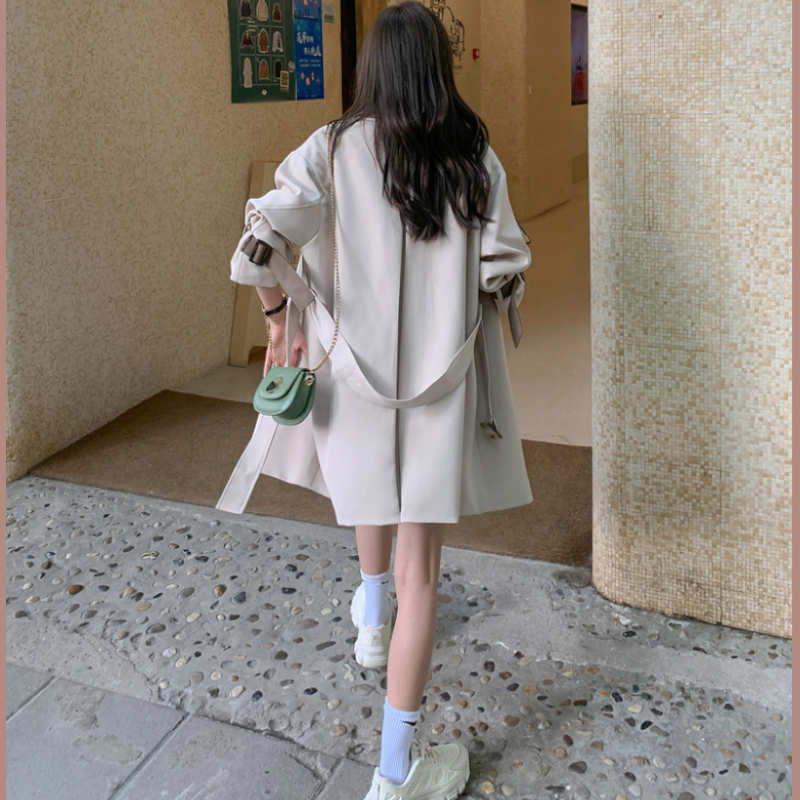 レイヤード風ツートンカラートレンチコート