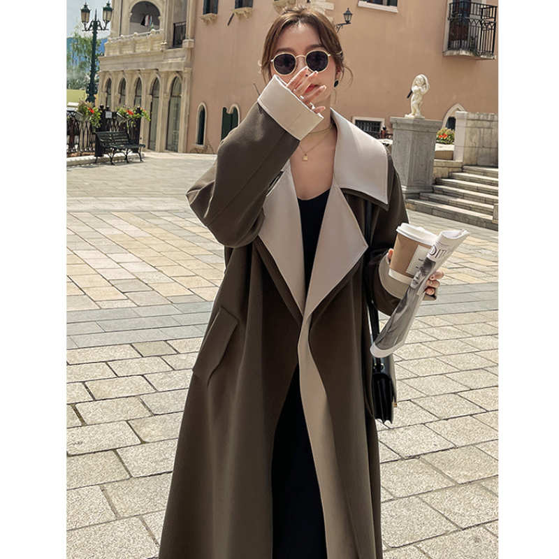 バイカラーレイヤード風ガウンチェスターコート