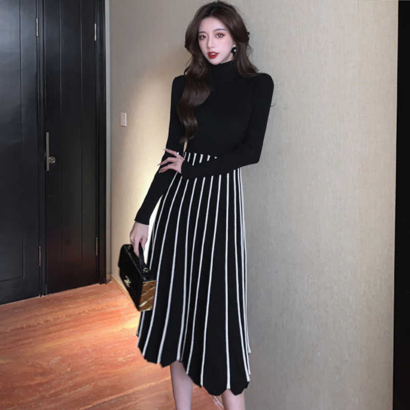 スカラップヘムストライプ切り替えニットワンピース