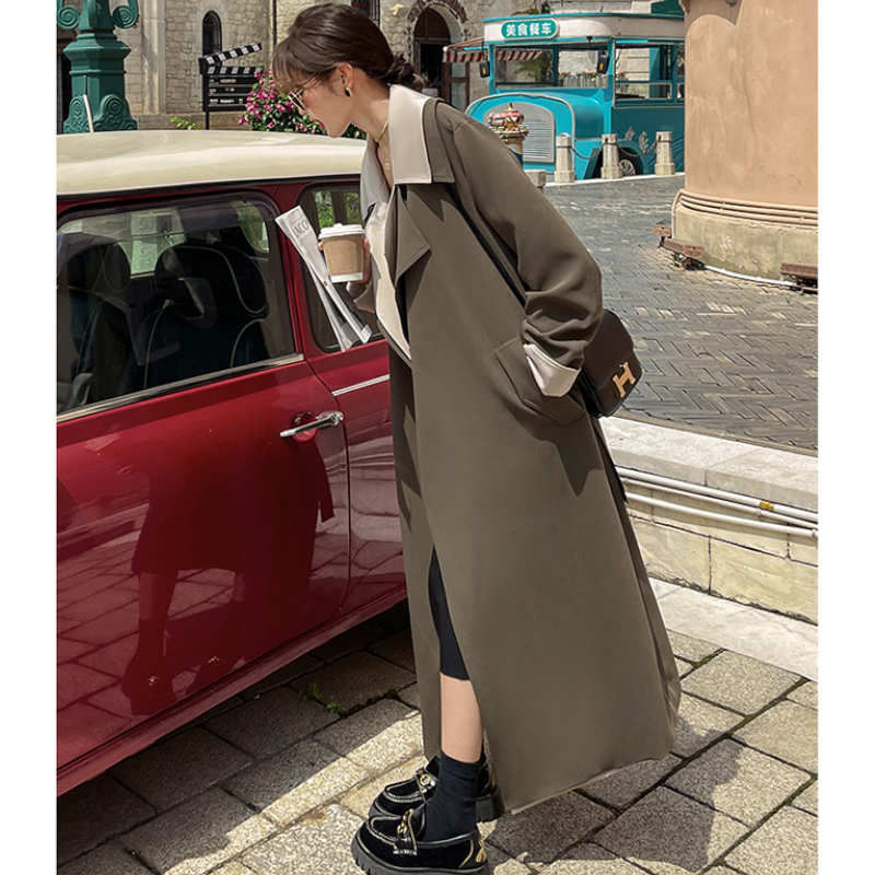 バイカラーレイヤード風ガウンチェスターコート