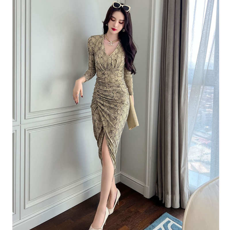 スパンコールフロントギャザーイレヘムパイソンワンピース