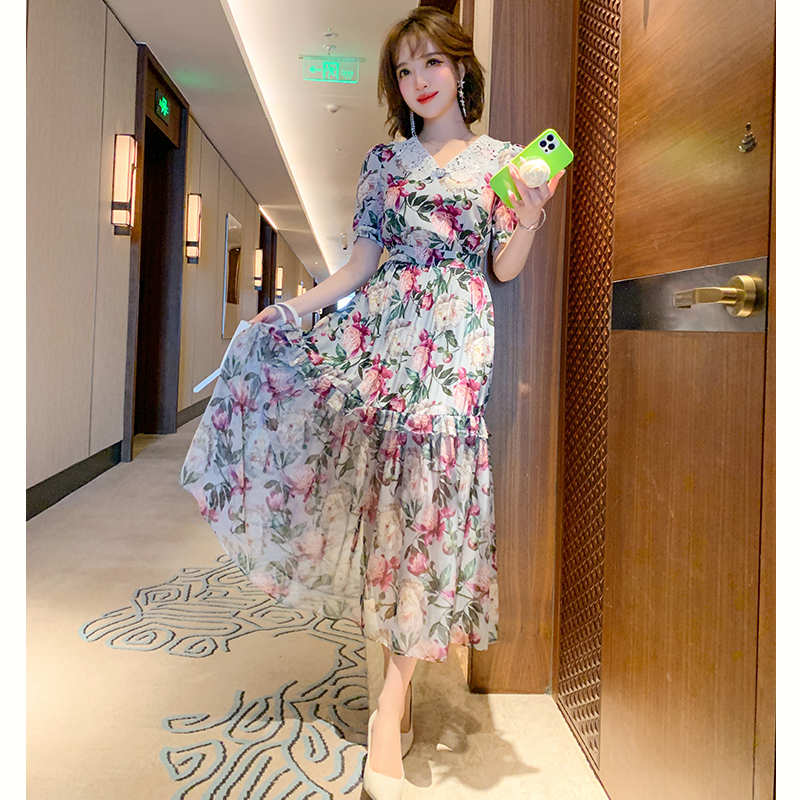 レースカラー花柄ティアードワンピース