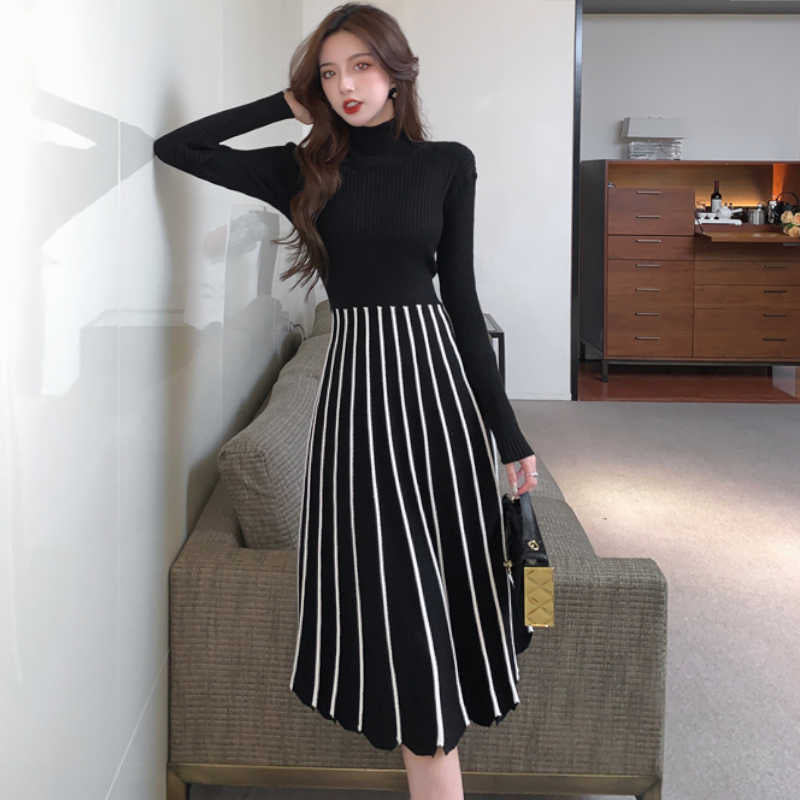 スカラップヘムストライプ切り替えニットワンピース