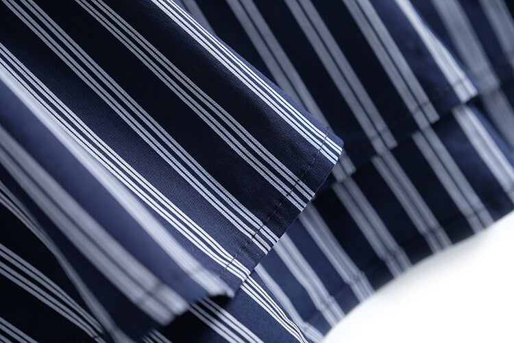 異素材ストライプニットフーディー×ラインストーン付ツートーンデニムパンツ【上下別売り可】