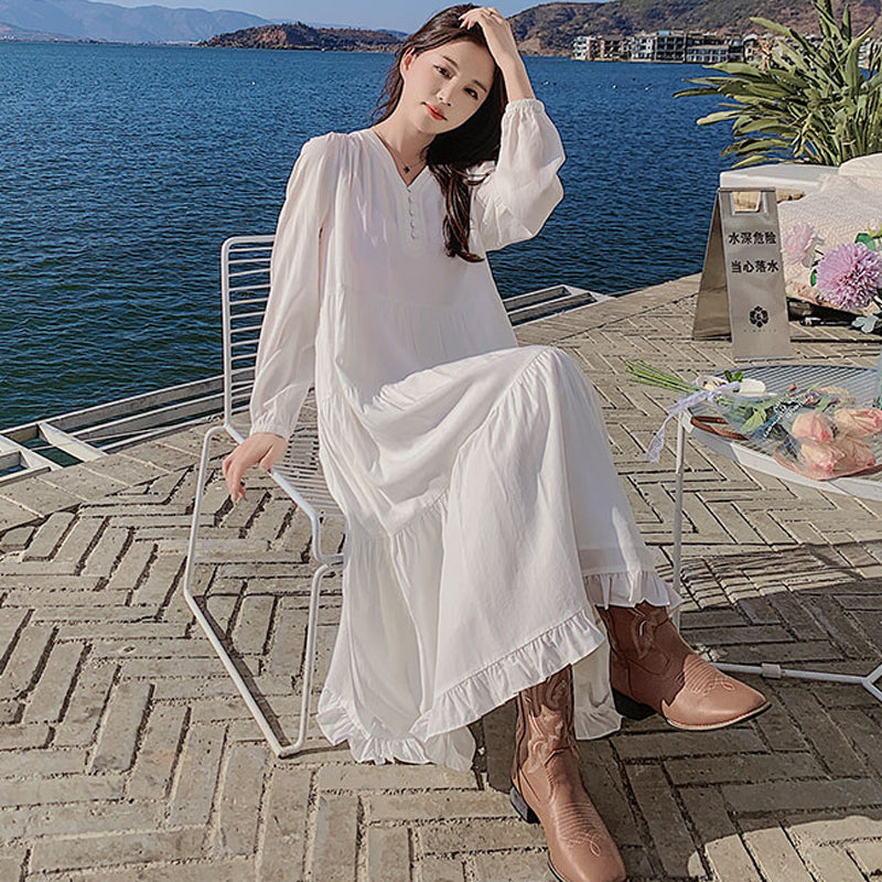 ティアードホワイトワンピース