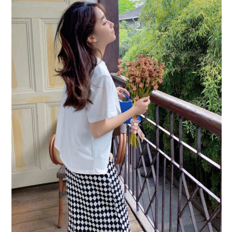 スリットロングTシャツ×ダイヤ柄ナロースカート(2colors)