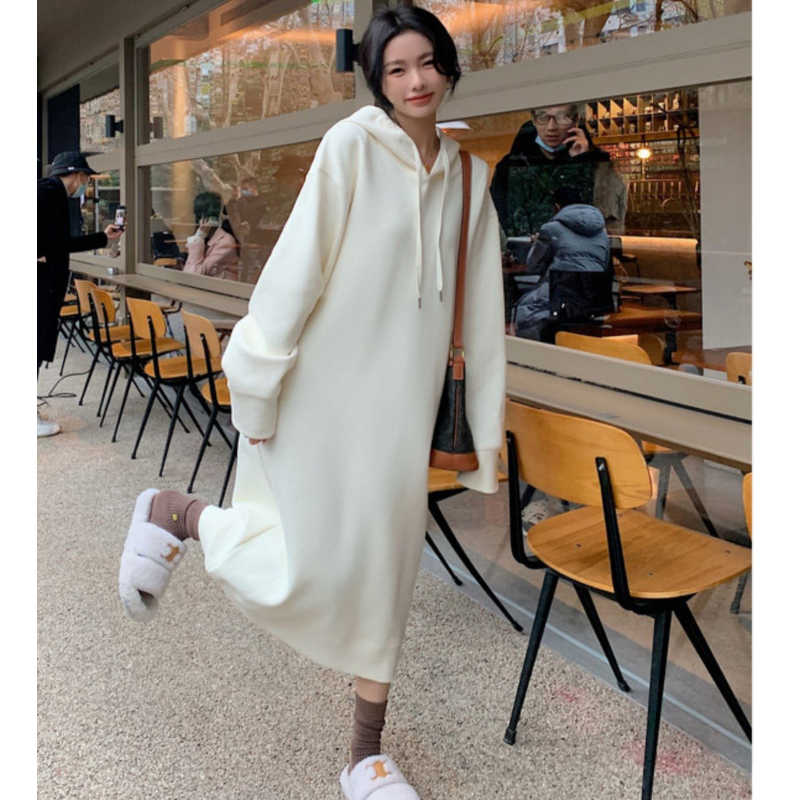 リブオーバーパーカーワンピース
