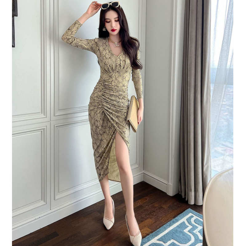 スパンコールフロントギャザーイレヘムパイソンワンピース