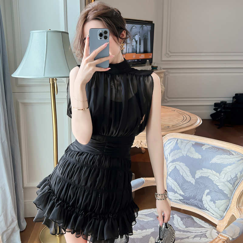 シャーリングスカートコンビシアーミニワンピース